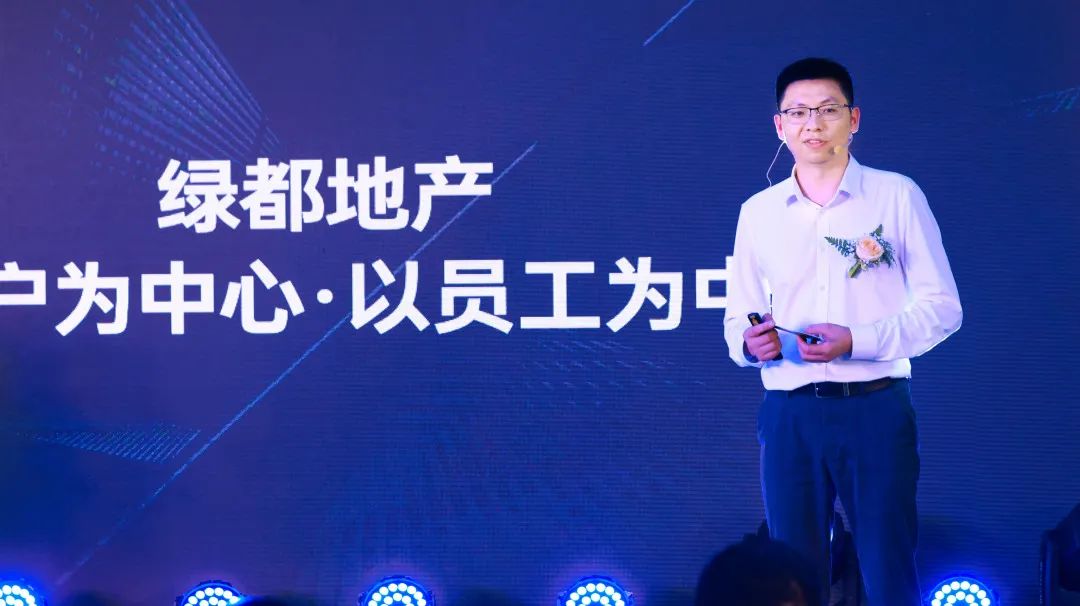 所有(yǒu)的伟大 源于一个勇敢的开始 图片
