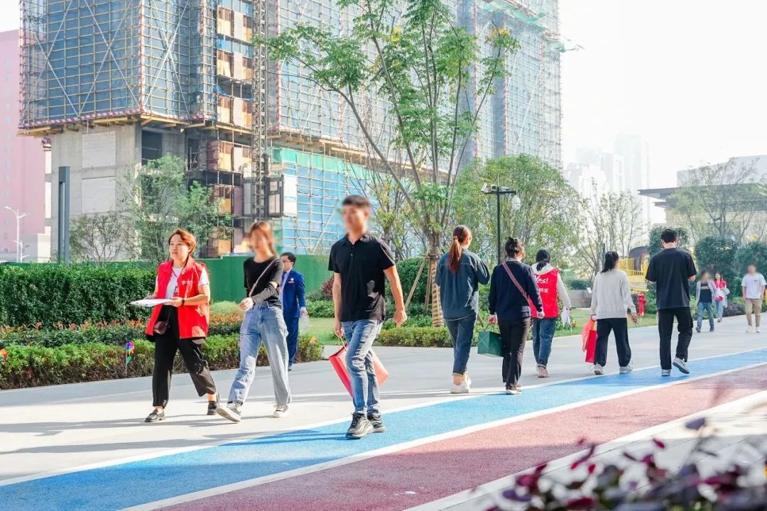绿都观澜府圆满交付丨美好生活提前兑现,高品质交付力“圈粉”! 图片