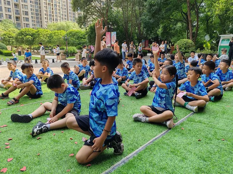 开营即火，这儿的快乐DU“暑”于你！