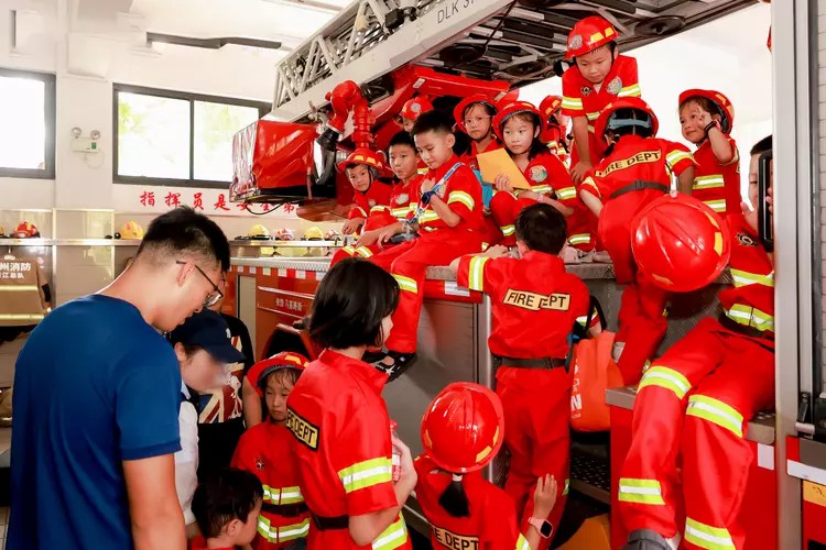 开营即火，这儿的快乐DU“暑”于你！
