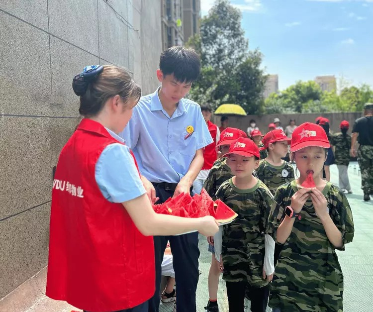 开营即火，这儿的快乐DU“暑”于你！