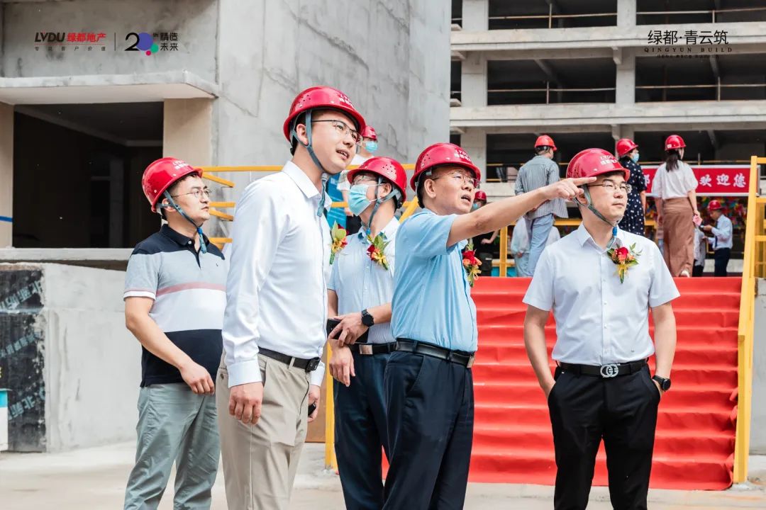 走进绿都,走进精益制造|新(xīn)乡首座透明工地样板惊艳开放,品质眼见為(wèi)实 图片