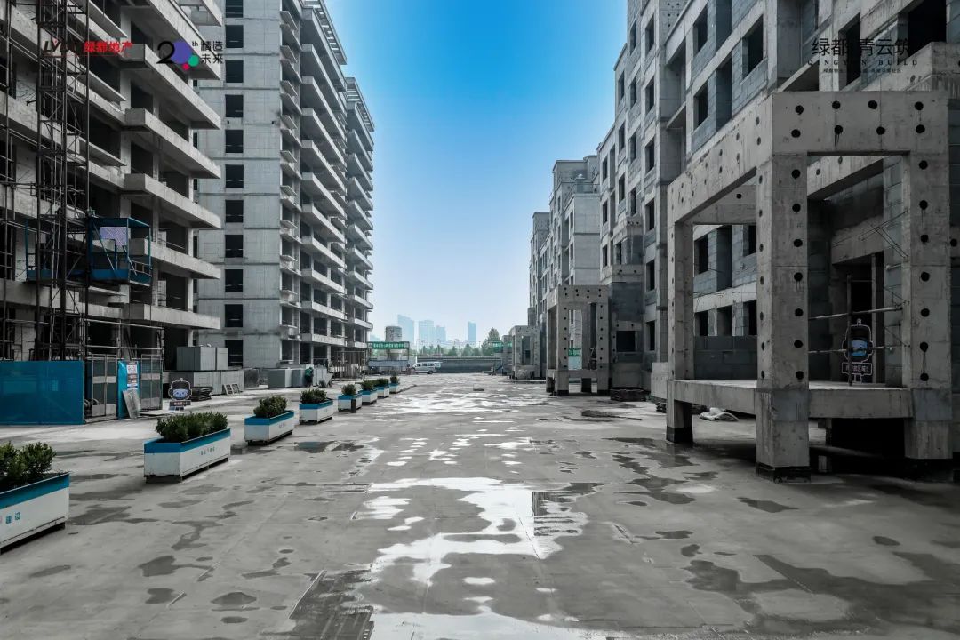 走进绿都,走进精益制造|新(xīn)乡首座透明工地样板惊艳开放,品质眼见為(wèi)实 图片